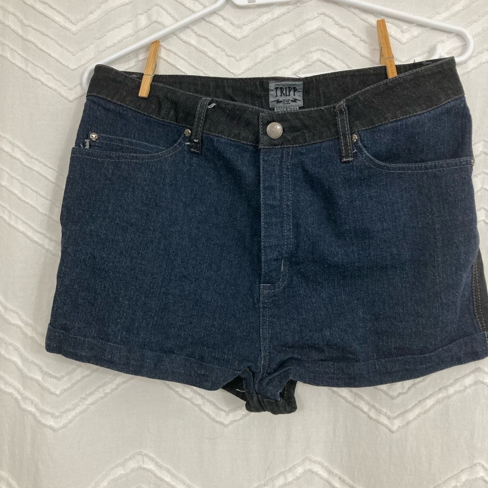 Tripp NYC high waisted shorts - Picture 1 of 4